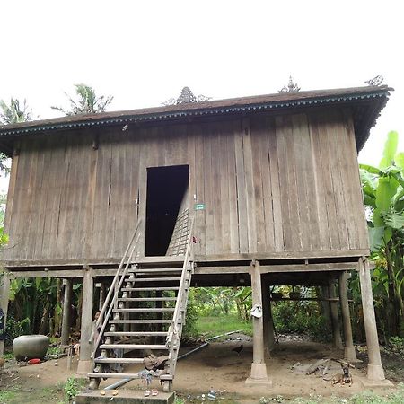 Nuoeng Kim Sreang Homestay At Trong Island Kratié Exterior foto